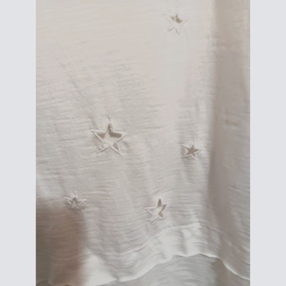 CHRLDR Mock Layered Sleevless Tank Top with Star Cutouts - Picture 8 of 9